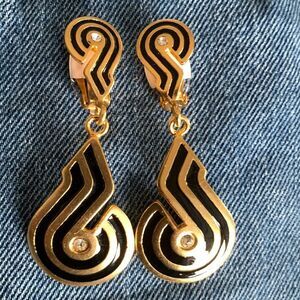 Vintage Black earring’s